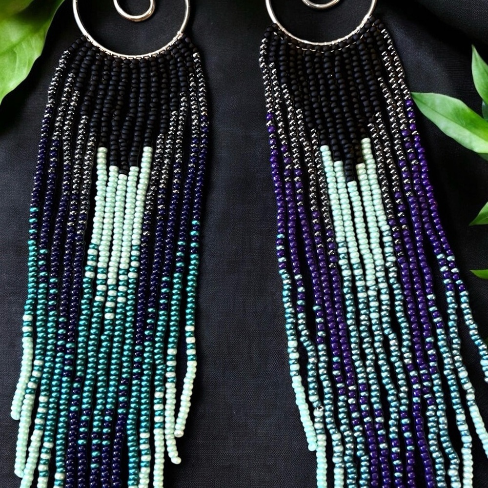 Who’s got the blues? Hand Beaded Chandelier Beaded Earrings Blues Purples - Picture 9 of 17